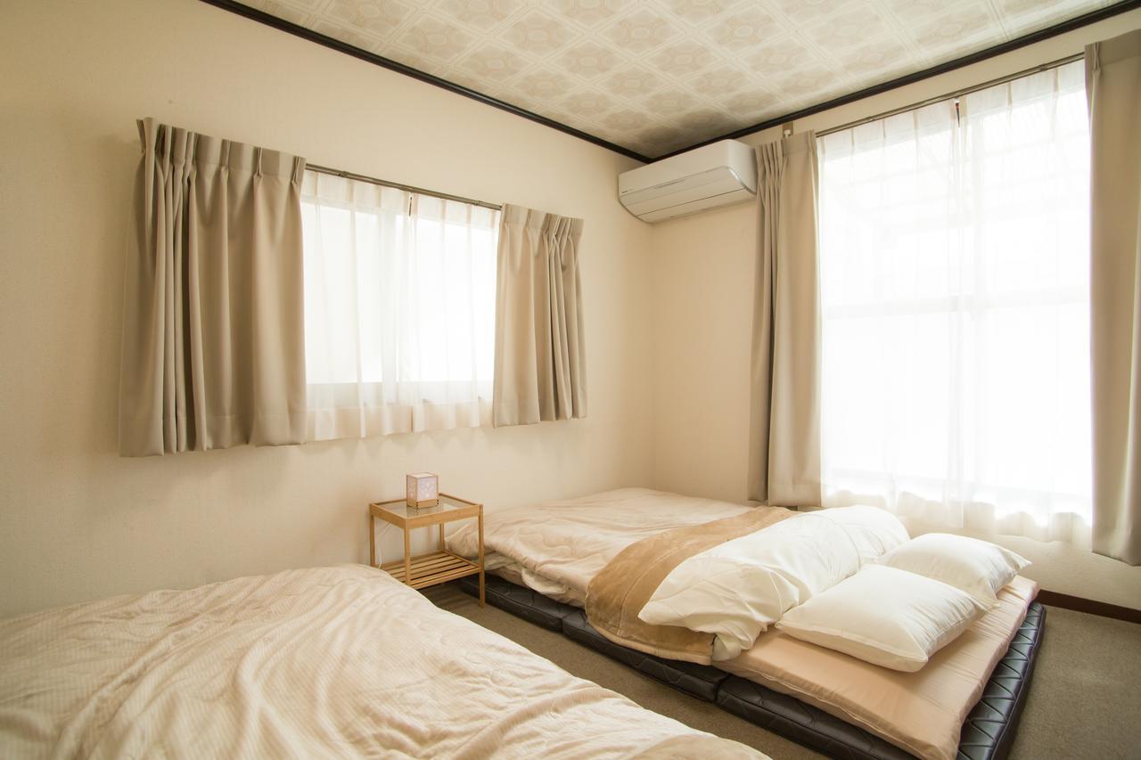 Guest House Dougo-Yado Matsuyama  Bagian luar foto