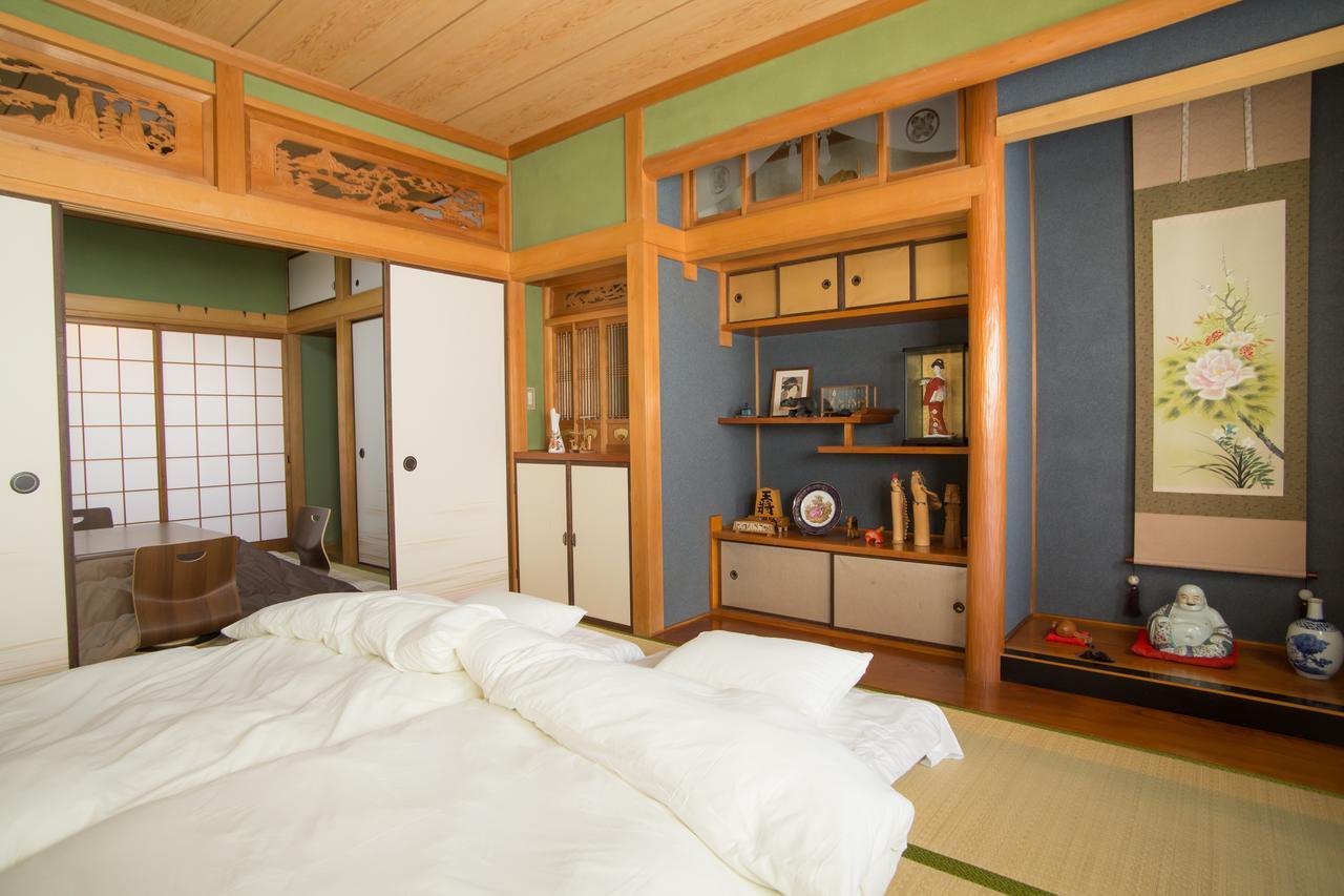Guest House Dougo-Yado Matsuyama  Bagian luar foto