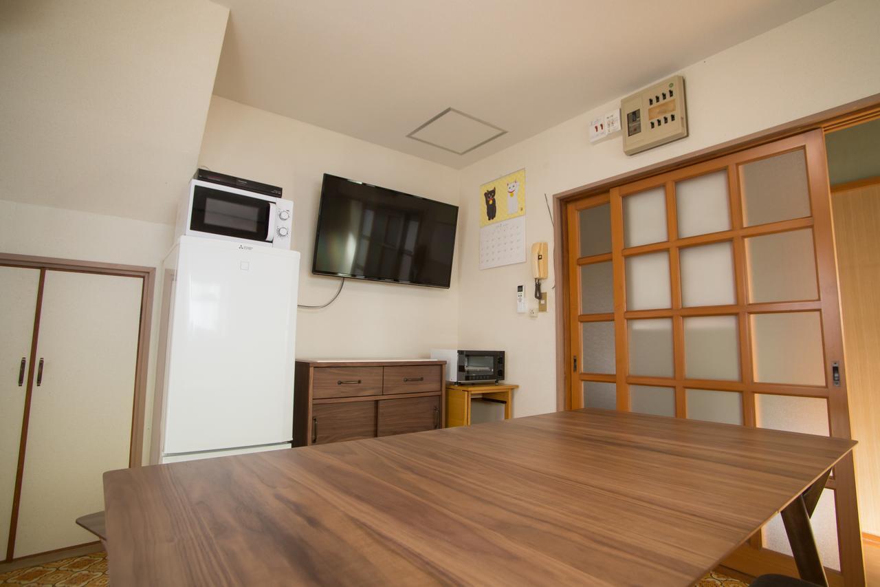 Guest House Dougo-Yado Matsuyama  Bagian luar foto